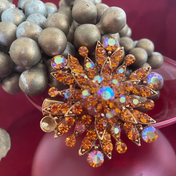 Vintage Silver tone clip ons earrings with amber and an amber AB crystal Brooch - Picture 7 of 10